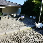 Holiday home Grosszuegiges Haus Mit Traumhafter Gartenanlage By Interhome