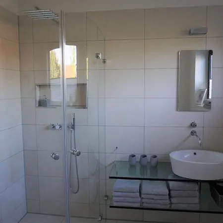 Grosszuegiges Haus Mit Traumhafter Gartenanlage By Interhome Prázdninový dům Rodewald