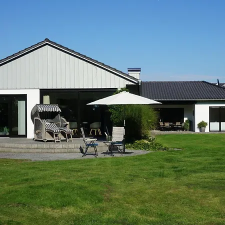 Grosszuegiges Haus Mit Traumhafter Gartenanlage By Interhome Prázdninový dům Rodewald