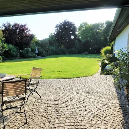 Prázdninový dům Grosszuegiges Haus Mit Traumhafter Gartenanlage By Interhome Rodewald