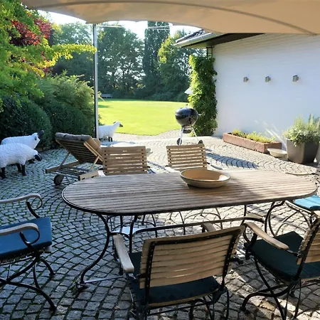 Grosszuegiges Haus Mit Traumhafter Gartenanlage By Interhome *